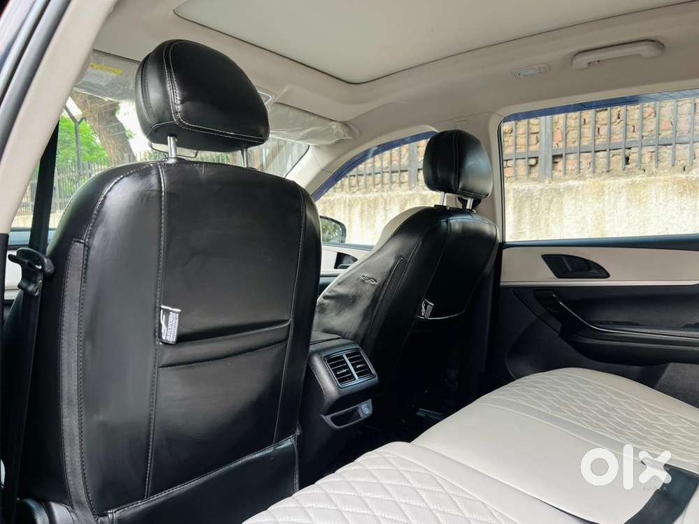 Mahindra Xuv700 2.2 Ax 5 Diesel Mt 7 Str, 2024, Diesel