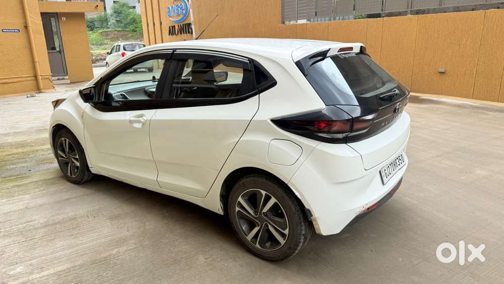 Tata Altroz Cng & Hybrids Well Maintained