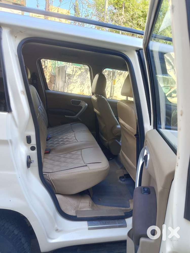 Mahindra Tuv 300 T8, 2018, Diesel