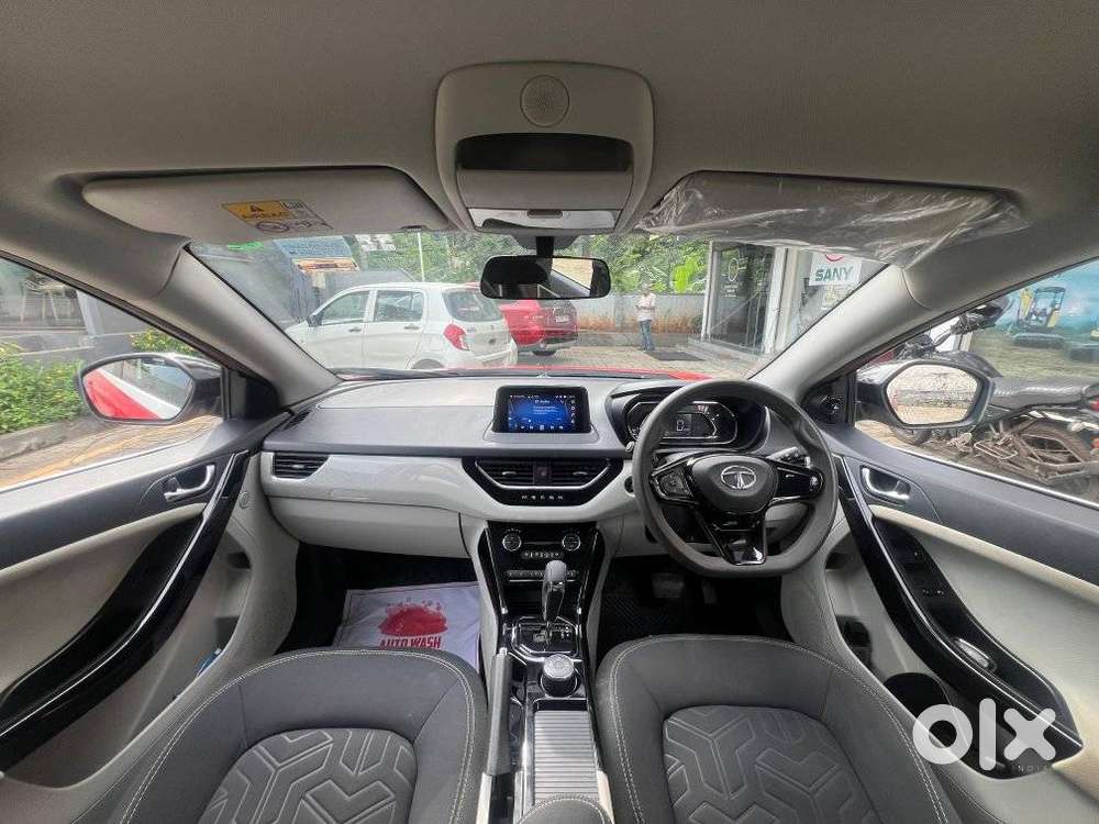 Tata Nexon 1.2 Revotron Xza Plus, 2023, Petrol