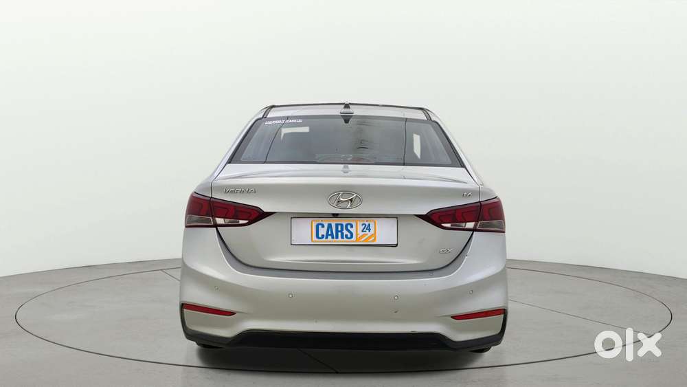 Hyundai Verna 1.6 Vtvt Sx, 2017, Petrol