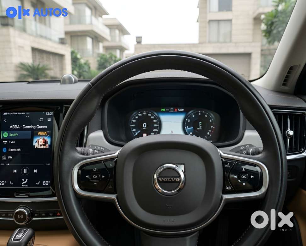 Volvo V90 Cross Country D5 Inscription, 2018, Diesel