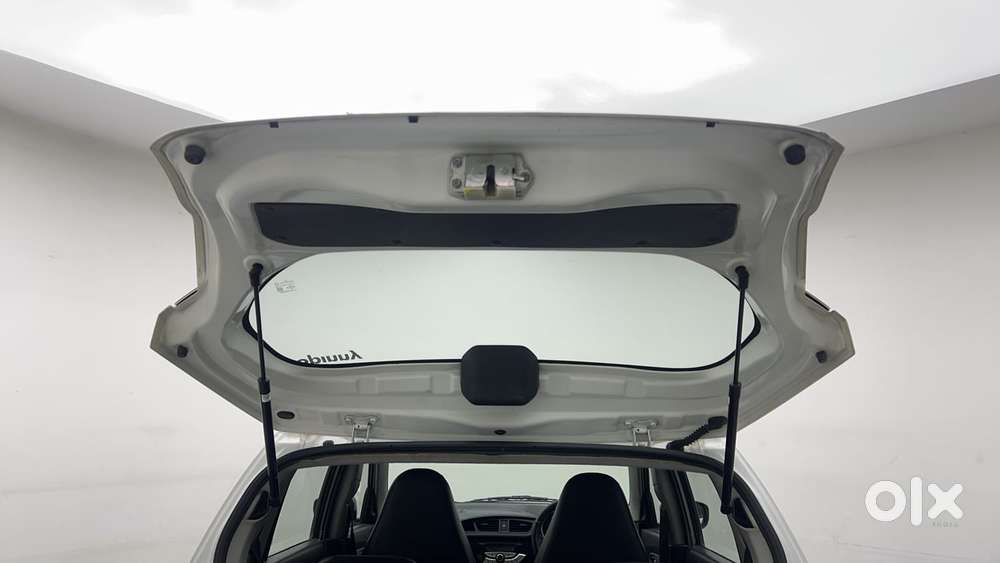 Maruti Suzuki Alto K10 1.0 Vxi Amt, 2015, Petrol