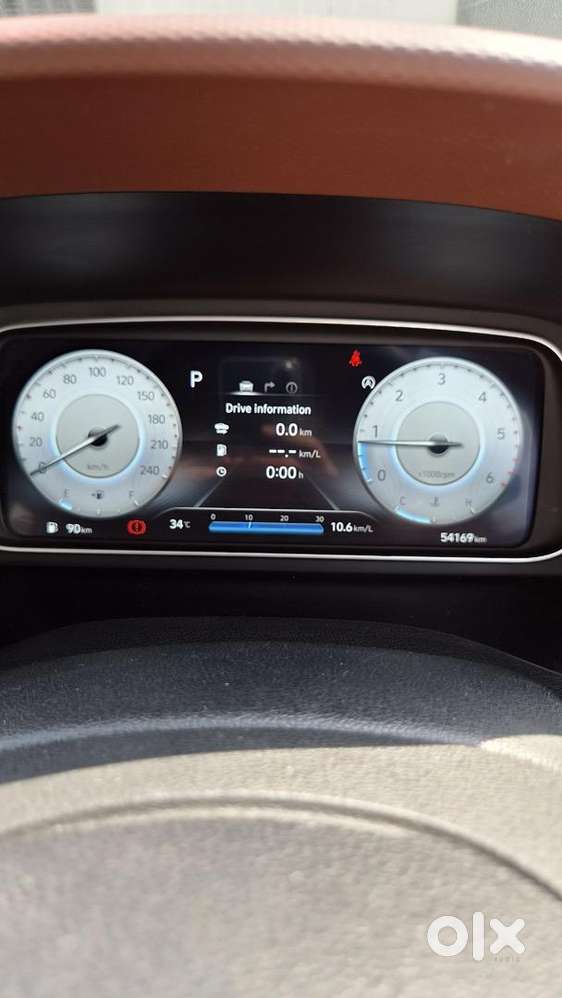 Hyundai Alcazar 2023 Diesel Well Maintained