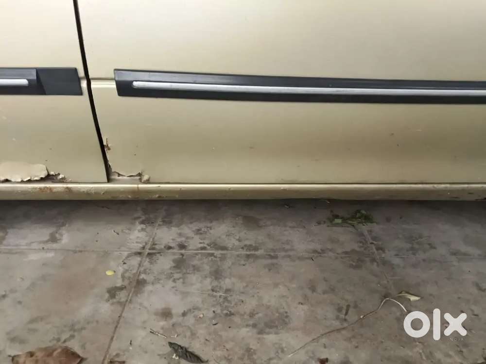 Maruti Suzuki Esteem 1999 Lpg Petrol