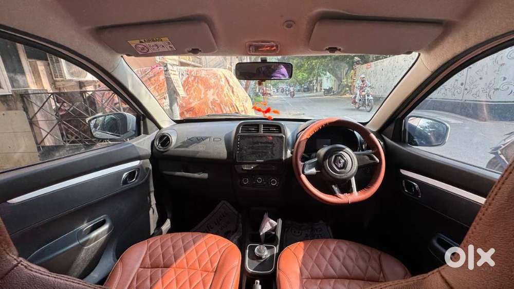 Renault Kwid Climber 1.0 Easy-r Amt (dual Tone White & Black) - 2022