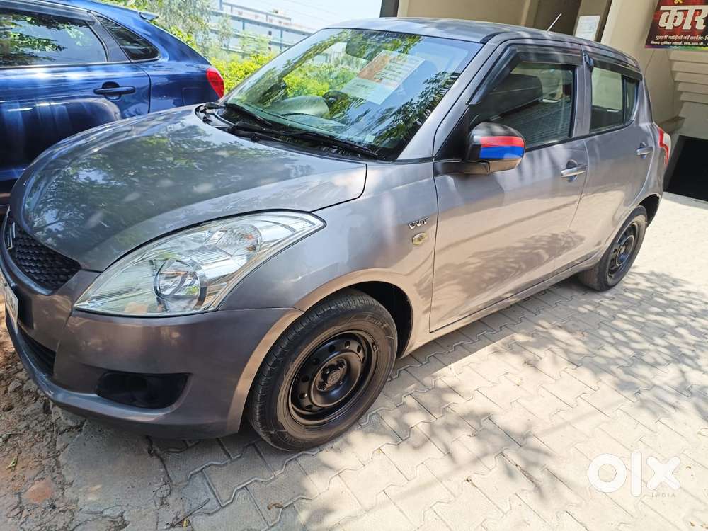 Maruti Suzuki Swift Lxi, 2012, Petrol
