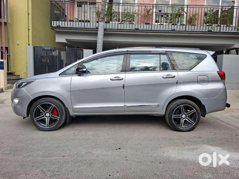 Toyota Innova Crysta 2.4 V 7 Str, 2016, Diesel