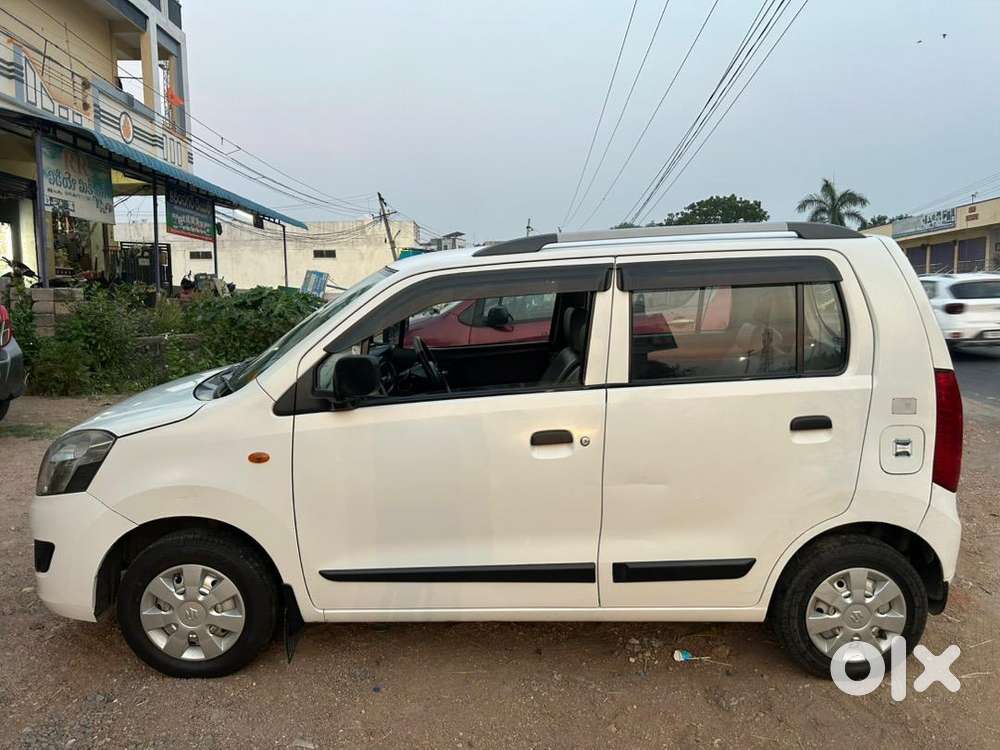 Maruti Suzuki Wagon R Dul 2014 Lpg Well Maintained