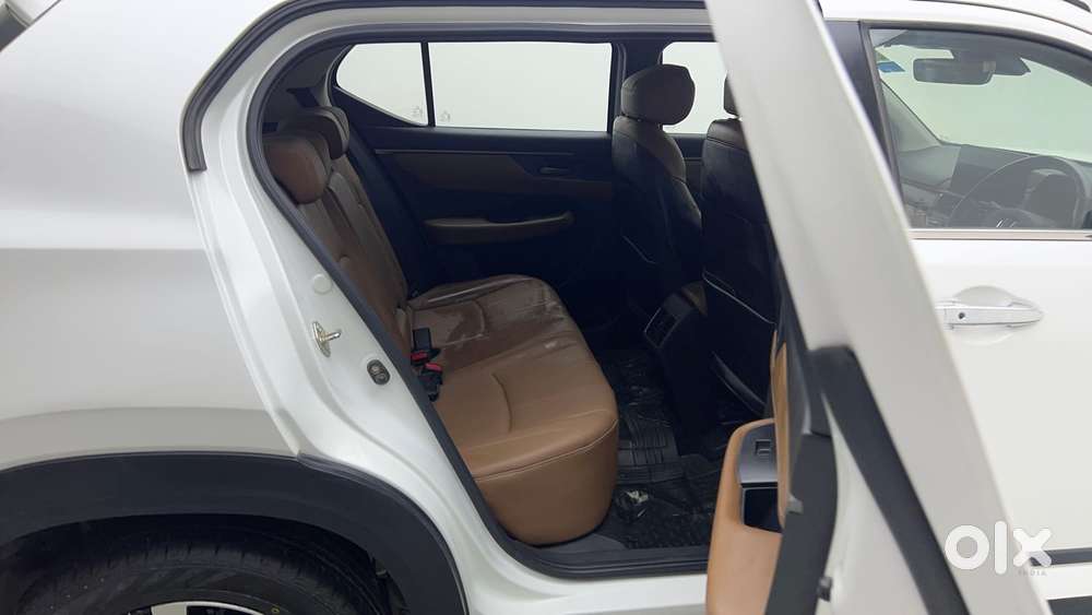 Honda Elevate Zx Cvt, 2023, Petrol