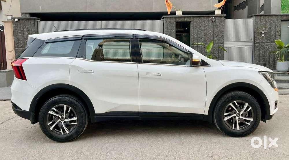 Mahindra Xuv700 2022 Petrol 35000 Km Driven