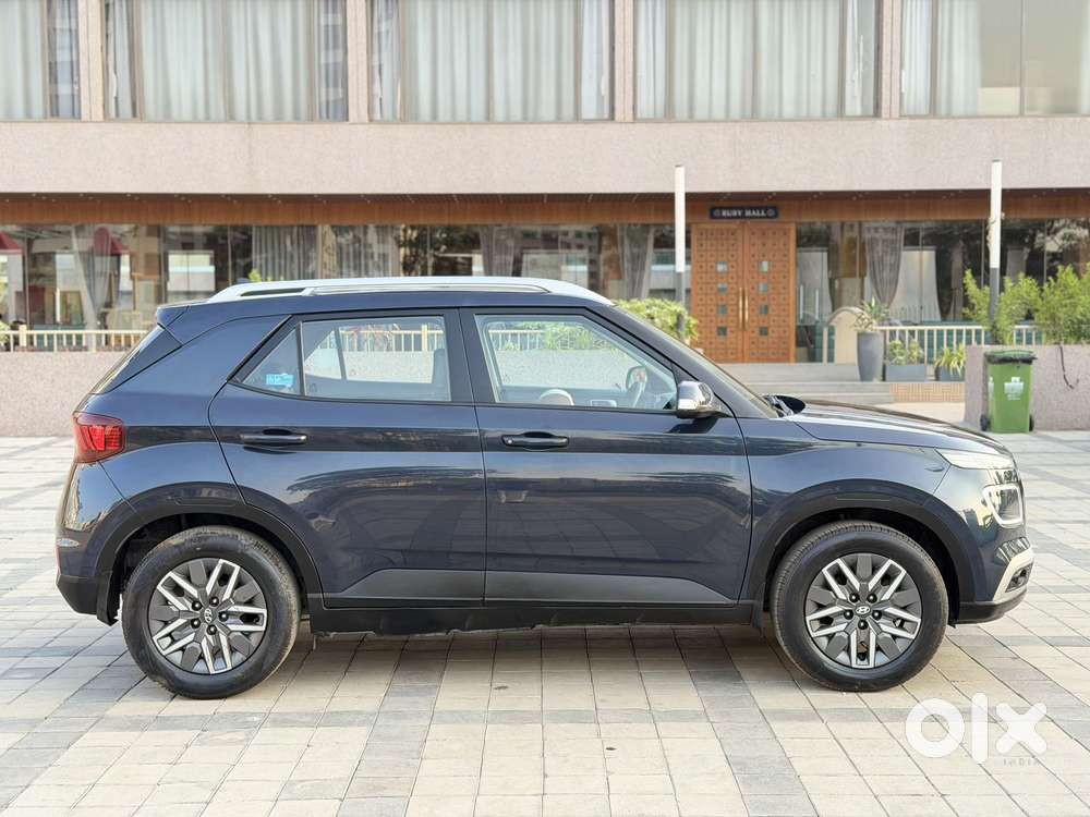 Hyundai Venue Sx Dual Tone Diesel, 2021, Diesel