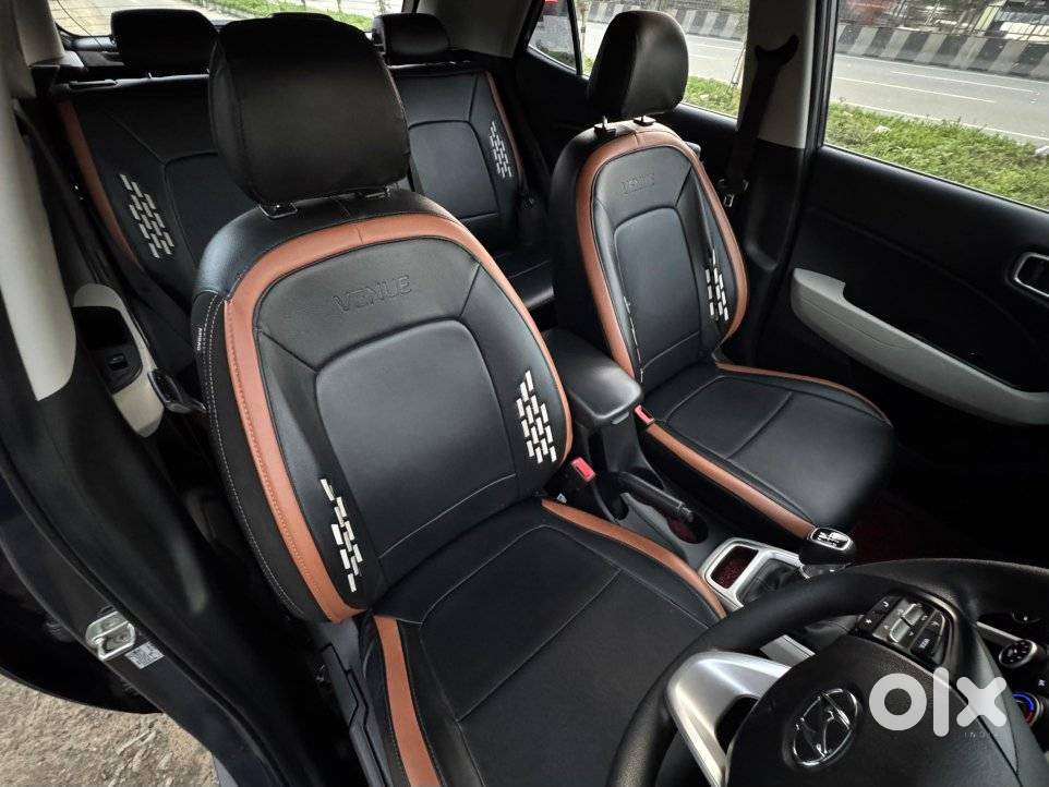 Hyundai Venue S (o) 1.0 Turbo Mt, 2024, Petrol