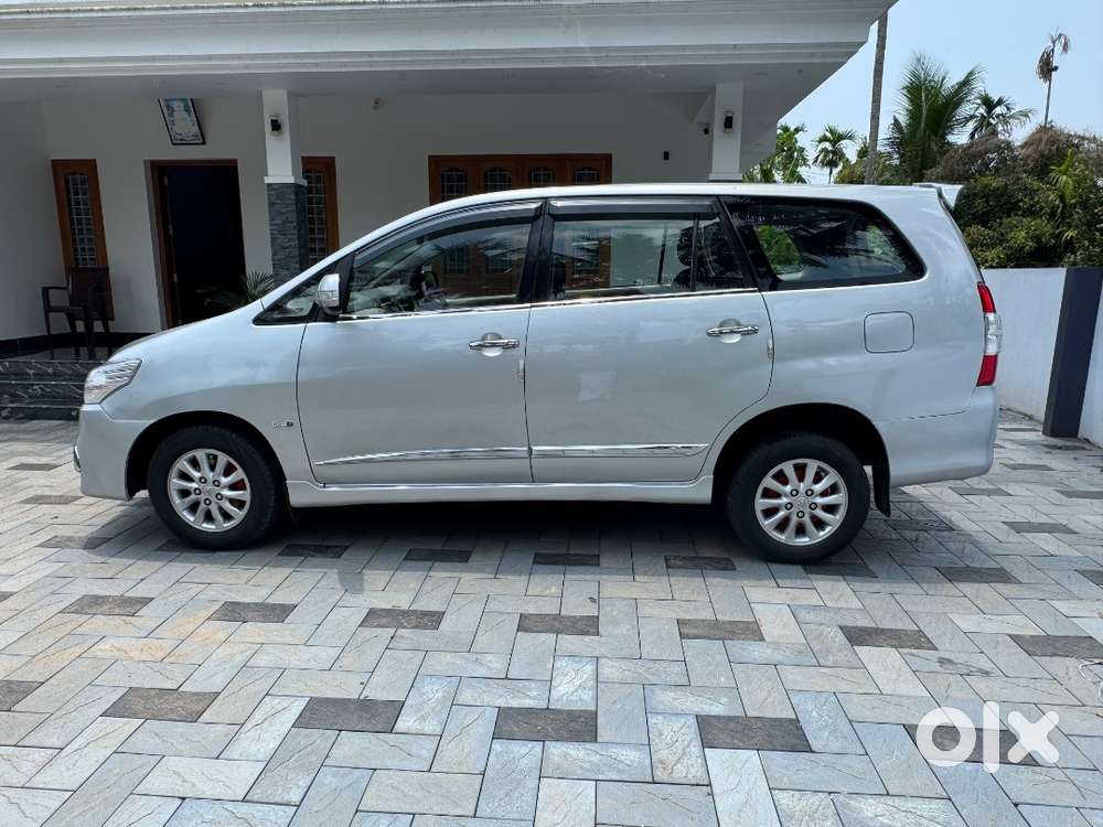 2013 Innova V