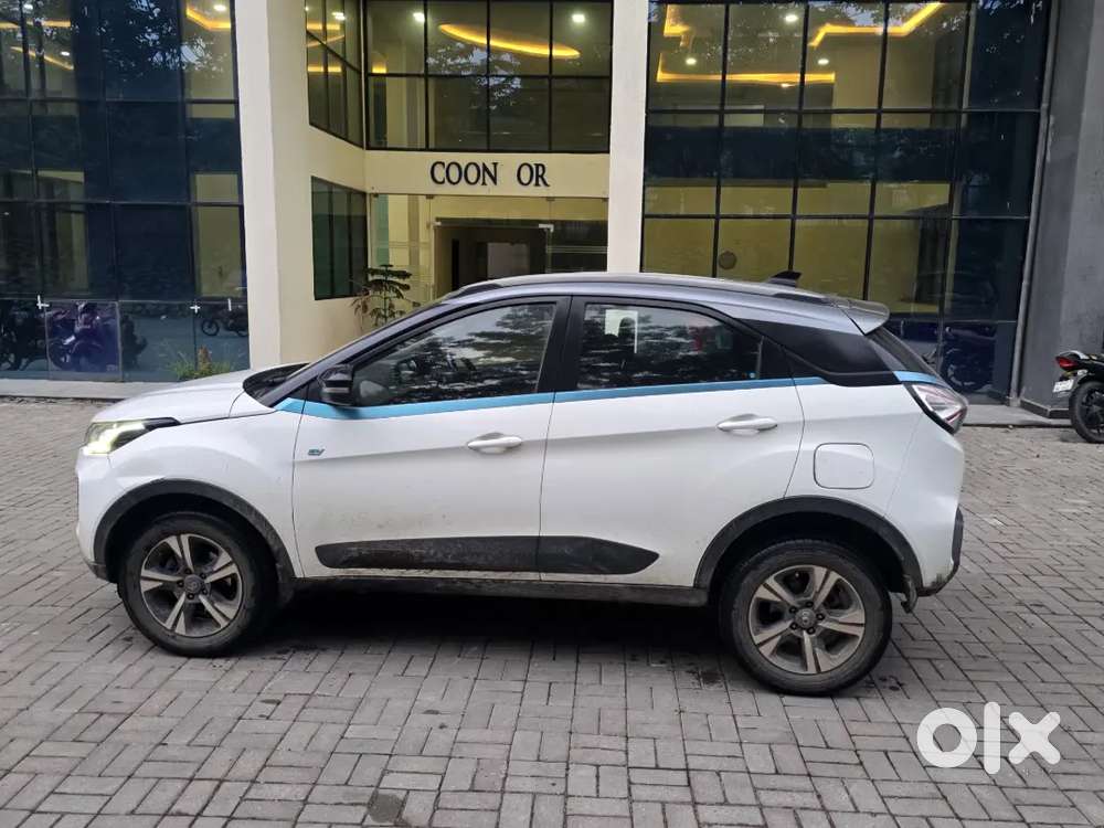 Tata Nexon Ev Max 2022 Xz Plus Fast Charger