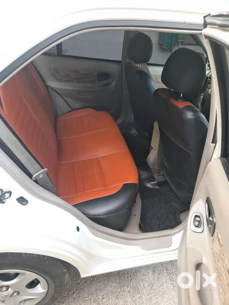 Hyundai Accent ( Petrol + Cng )