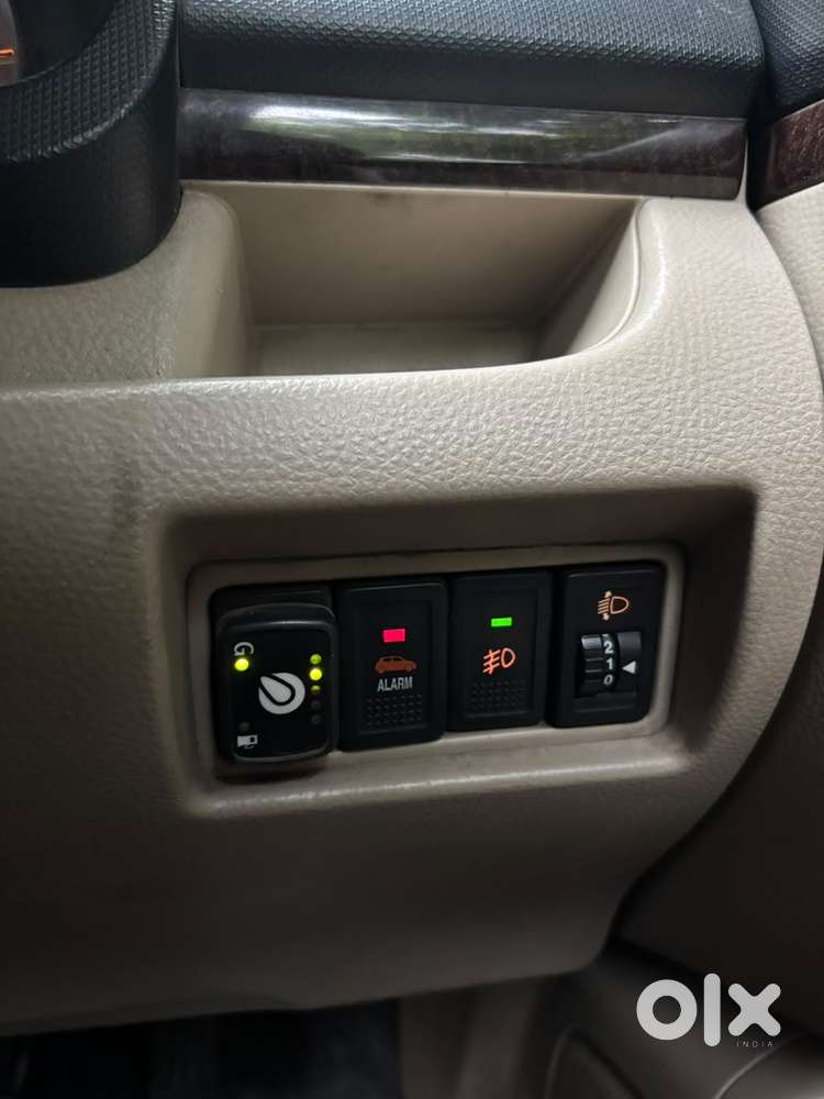 Maruti Suzuki Swift Dzire Vxi Optional, 2013, Cng & Hybrids