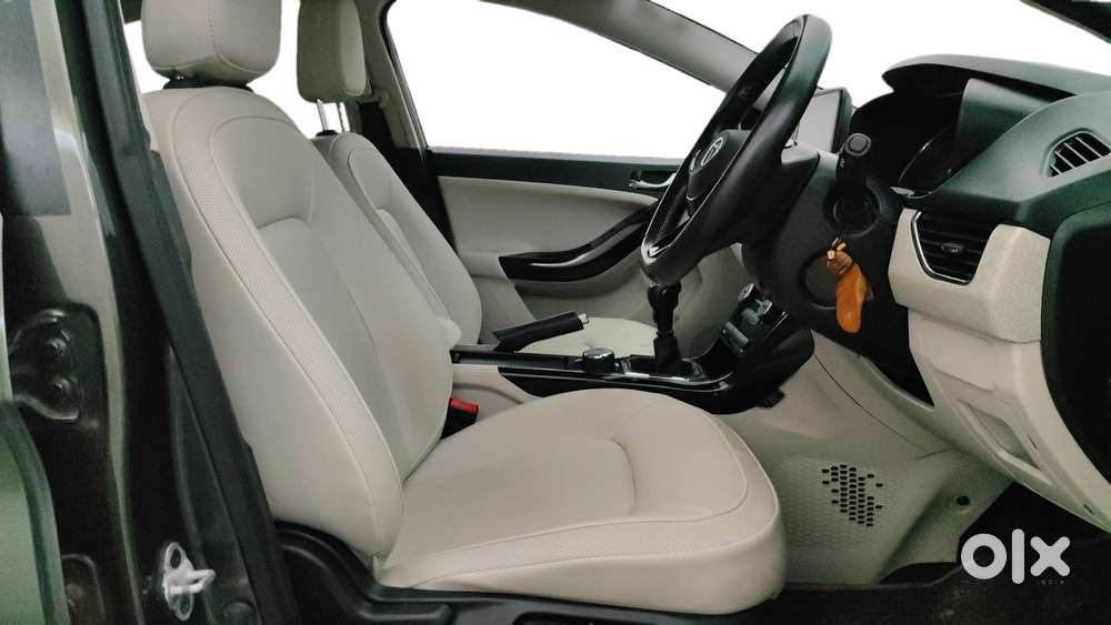 Tata Nexon 1.2 Revotron Xz Plus Premium, 2022, Petrol