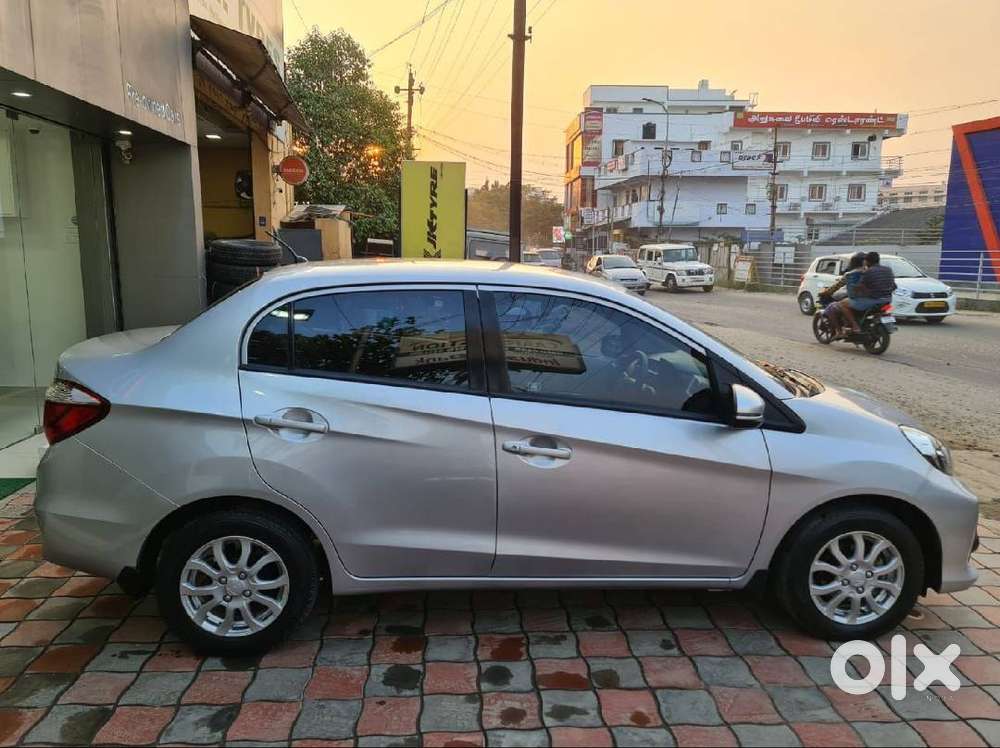 Honda Amaze 2017 Petrol Well Maintained 43,600 Km