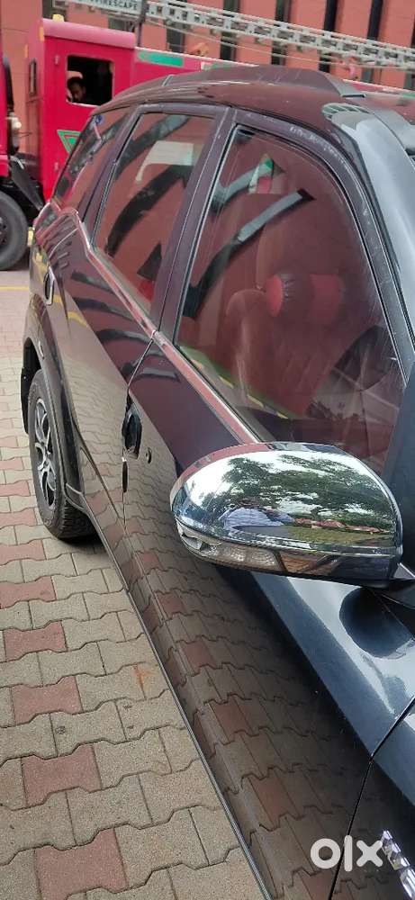 Mahindra Xuv500 Diesel 2wd 2013 2nd Owner