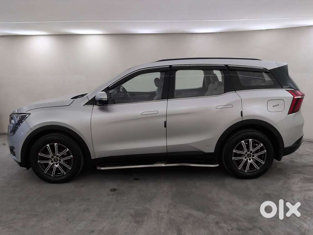 Mahindra Xuv700 2.0 Ax 7 Petrol At Luxury Pack Str, 2021, Petrol
