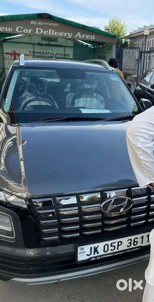 Brand New Hyundai Venue S+  5,000 Km  Petrol  Sep 2025