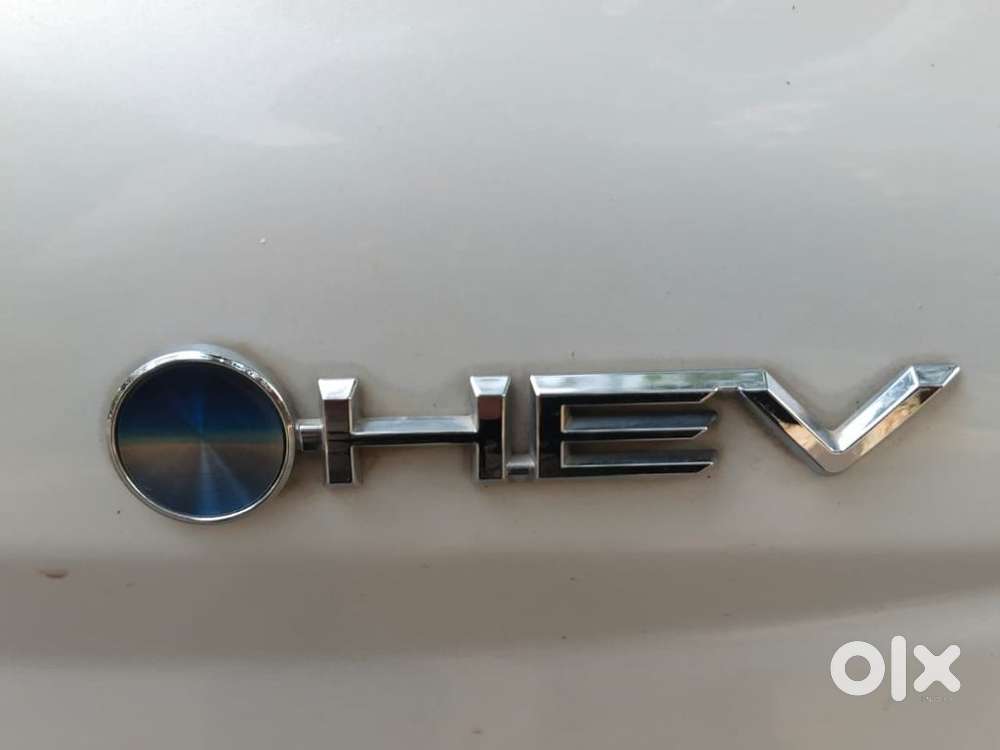 Toyota Camry Hybrid, 2025, Petrol