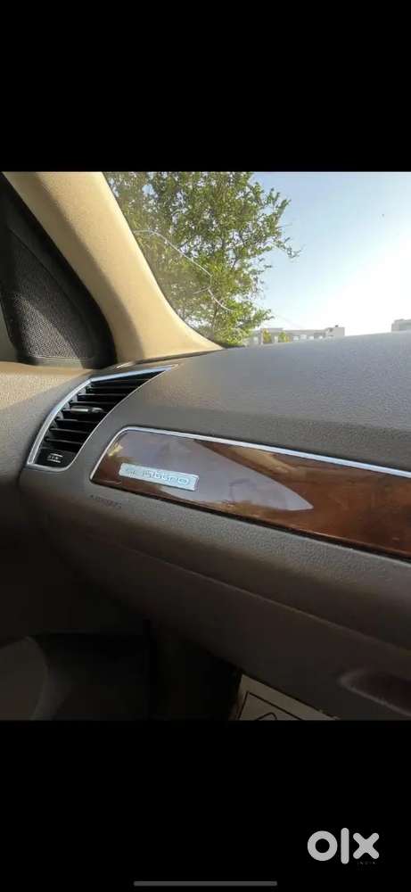 Audi Q5 Hr Number