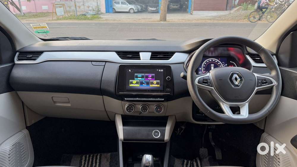 Renault Triber Rxz Easy-r Amt, 2025, Petrol