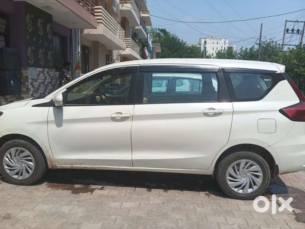 Maruti Suzuki Ertiga Lxi 2022
