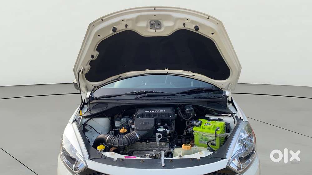 Tata Tiago Xe, 2017, Petrol