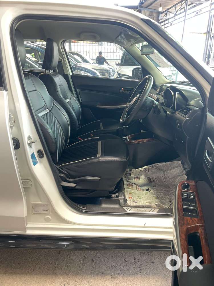 Maruti Suzuki Swift Zxi Plus Amt Dual Tone, 2018, Petrol