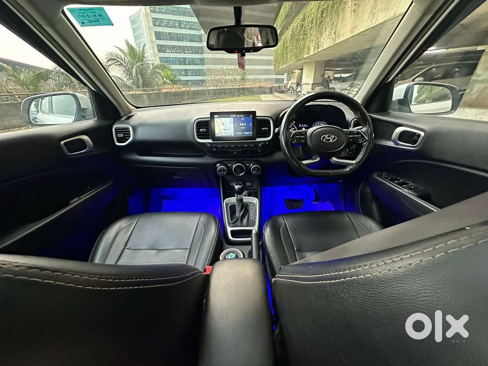 Hyundai Venue Sx+ At, 2022, Petrol