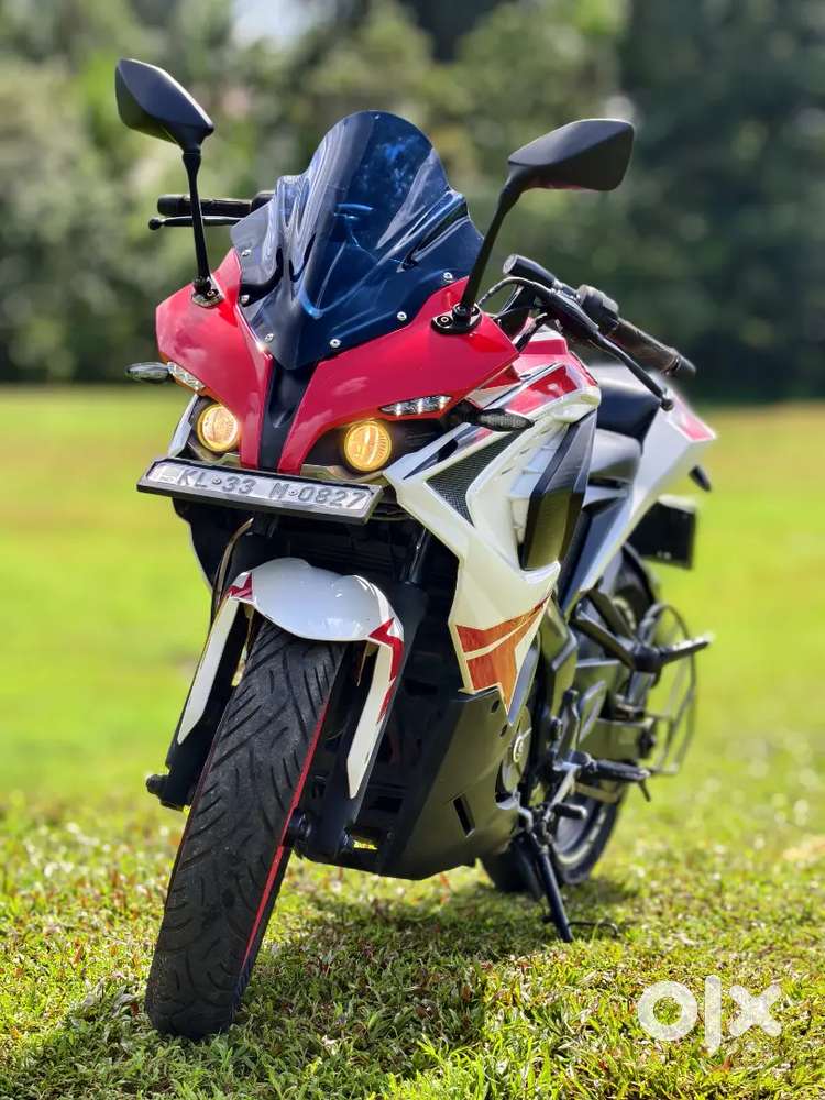 Bajaj Pulsar RS 200 2019 model