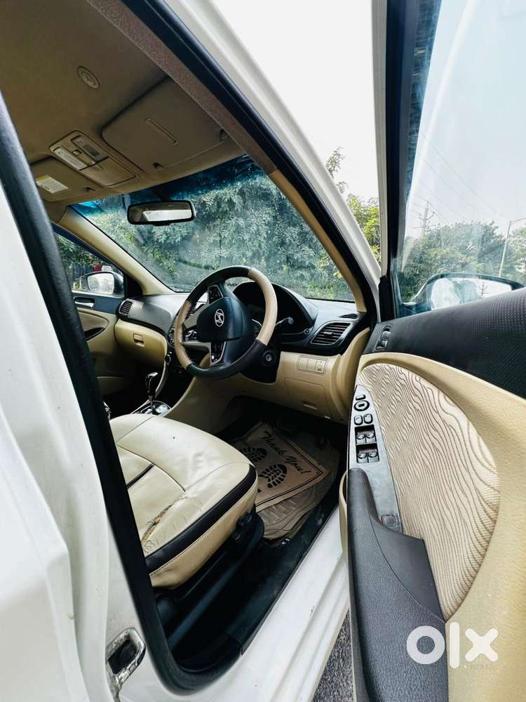 Hyundai Verna 1.6 Fluidic Vtvt S (o) At, 2014, Petrol