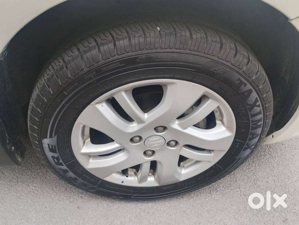 Maruti Suzuki Swift Dzire 1.2 Zxi, 2014, Petrol