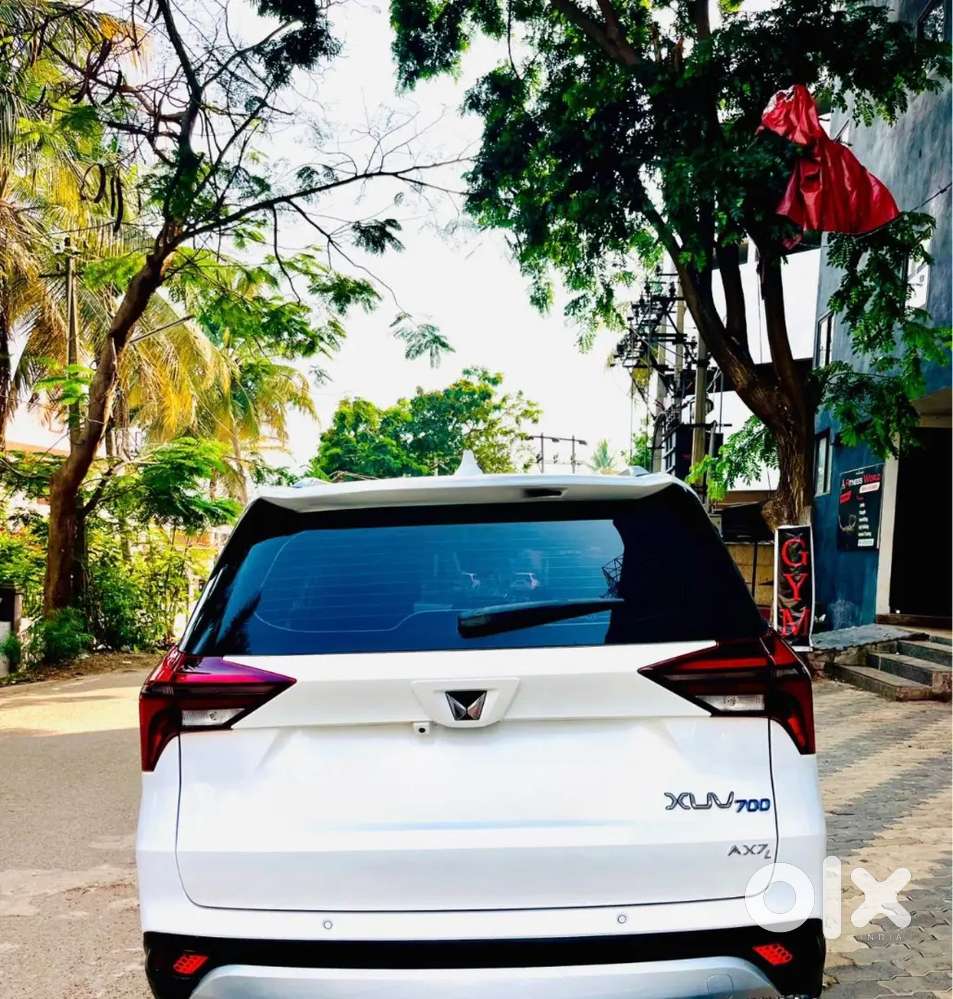 Mahindra Xuv700 Ax7l Petrol 2025 1st Owner