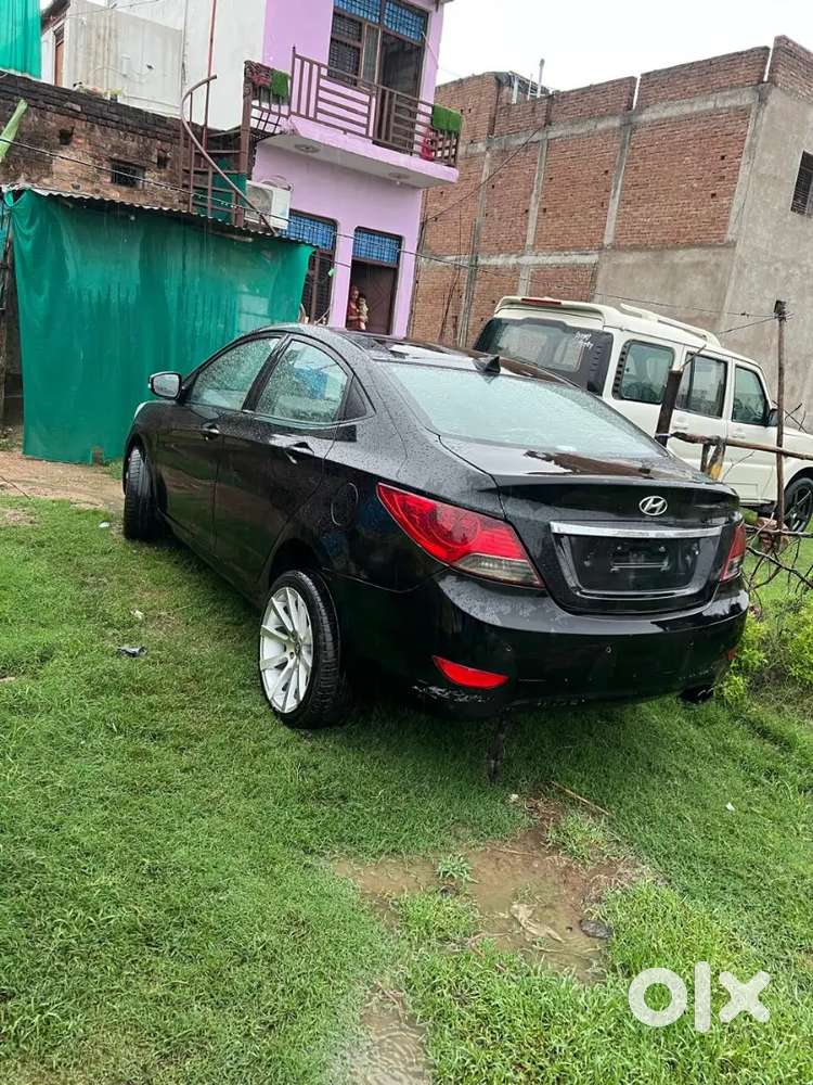 Hyundai Verna Fluidic 2013 Diesel Manual Wall Maintenan Car Good Look