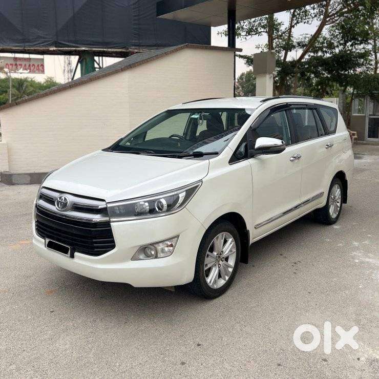 Toyota Innova Crysta 2.8z Automatic, 2018, Diesel