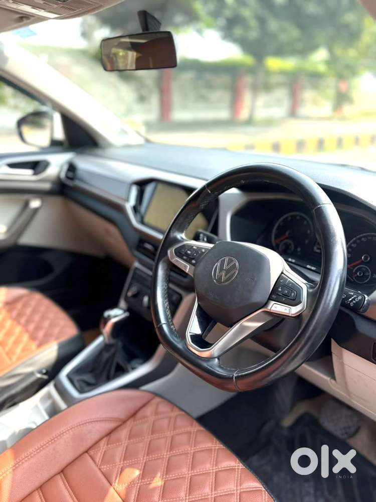Volkswagen Taigun 1.0 Tsi Highline At, 2022, Petrol