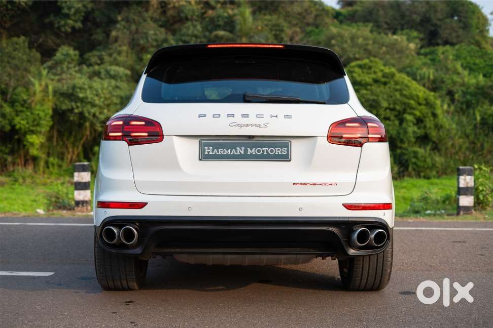 Porsche Cayenne Platinum Edition, 2016, Petrol