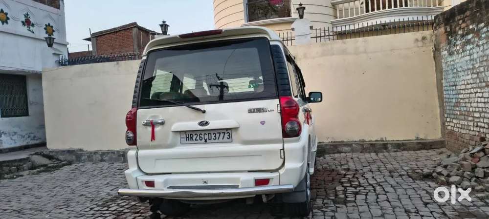 Mahindra Scorpio 2014