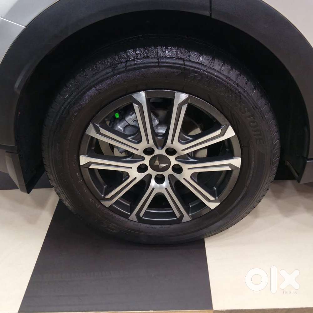 Mahindra Xuv700 Ax7 Awd, 2022, Diesel