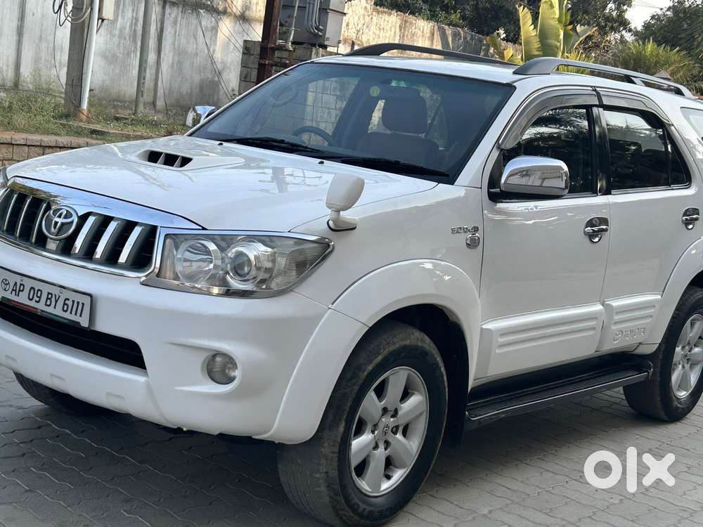 Toyota Fortuner 3.0 4x4 Manual, 2010, Diesel