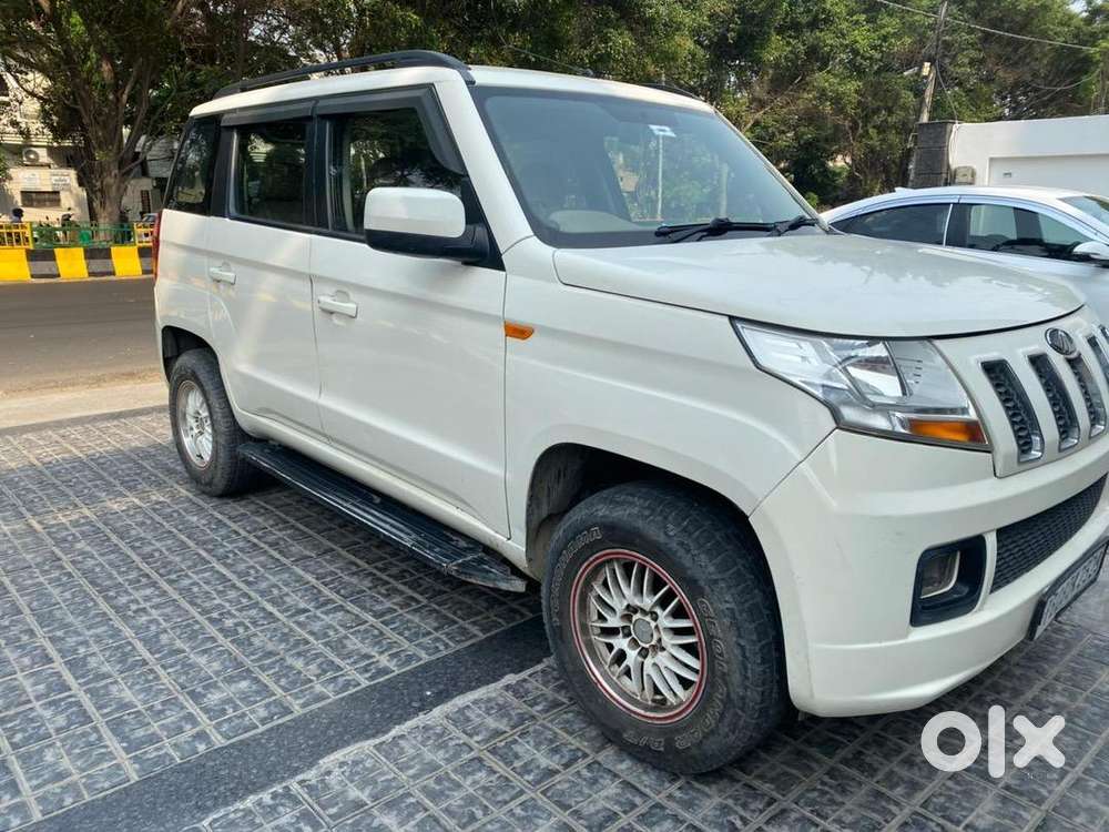 Mahindra Tuv 300 2016 Diesel 90000 Km Driven