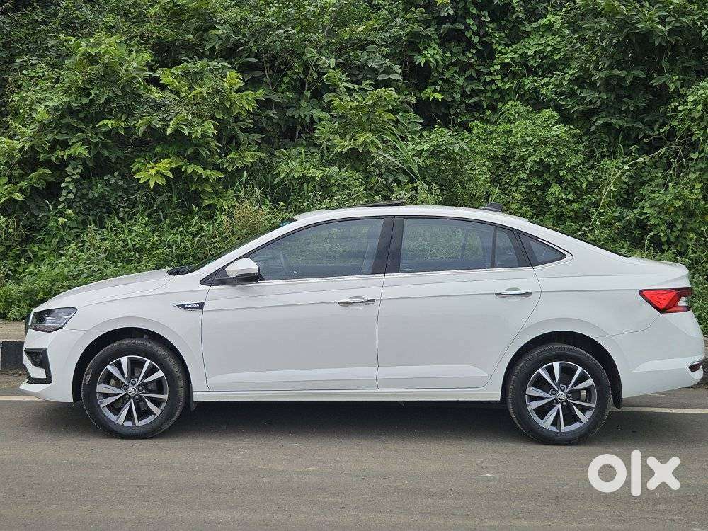 Skoda Slavia 1.0 Tsi Style At, 2023, Petrol