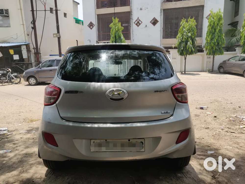 Hyundai Grand I10 2017 Petrol 64000 Km Driven