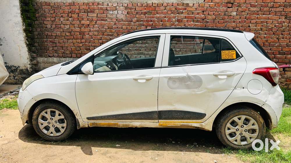 Hyundai Grand I10 2015 Diesel 280000 Km Driven