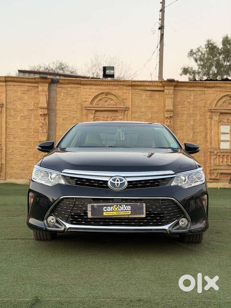 Toyota Camry 2.5 Hybrid, 2016, Cng & Hybrids