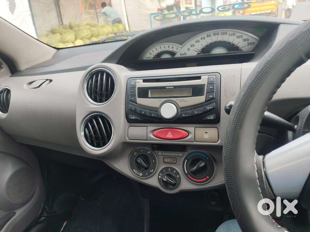 Toyota Etios Liva Petrol 2011